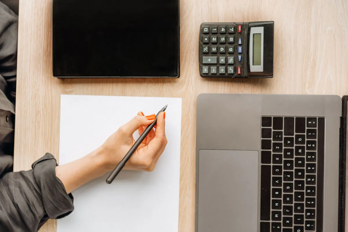 Logiciel de gestion pour TPE : ce qu'il doit couvrir, ce qui est superflu
